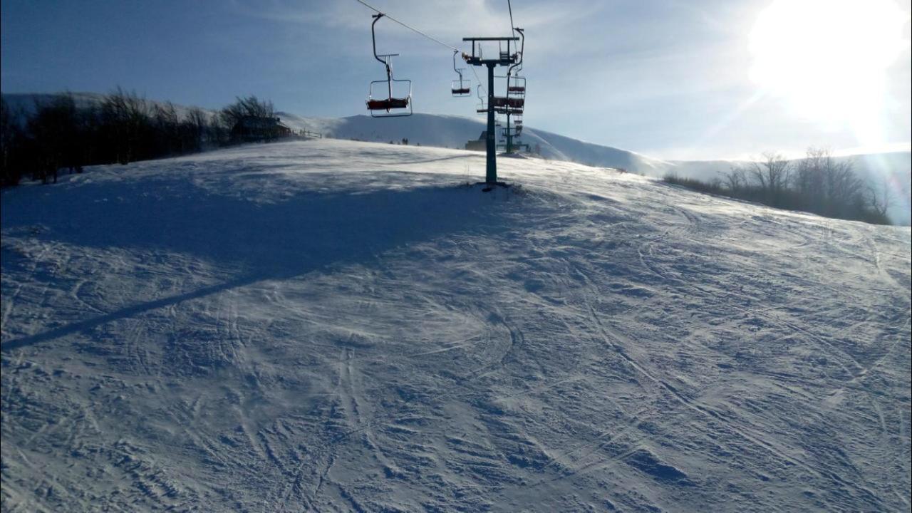 Sadyba Domashniy Zatyshok Pilipets Buitenkant foto