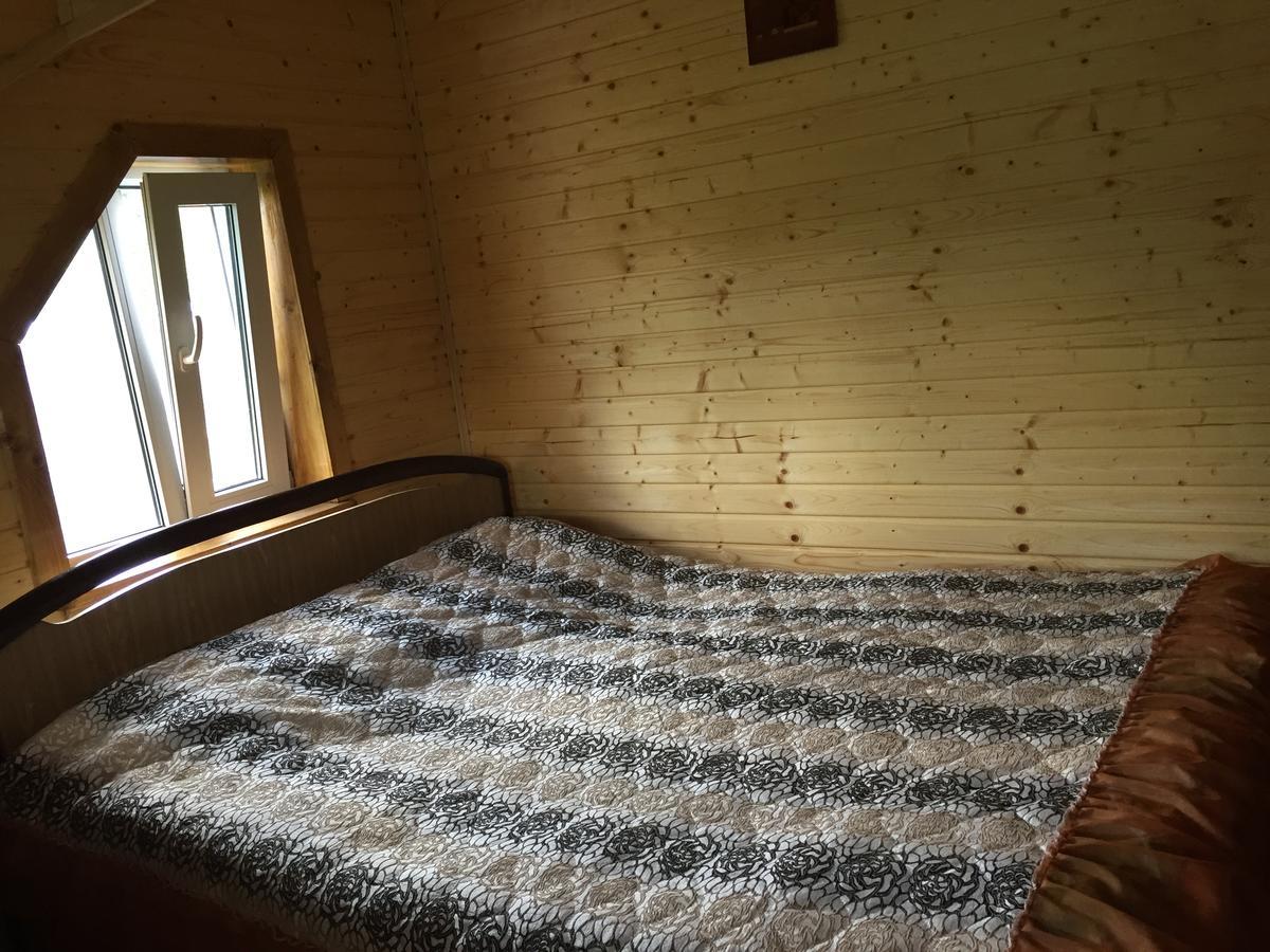 Sadyba Domashniy Zatyshok Pilipets Buitenkant foto