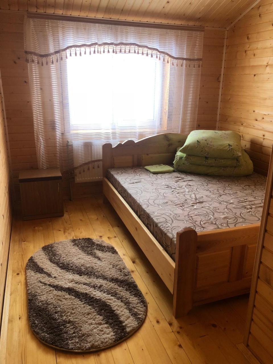 Sadyba Domashniy Zatyshok Pilipets Buitenkant foto